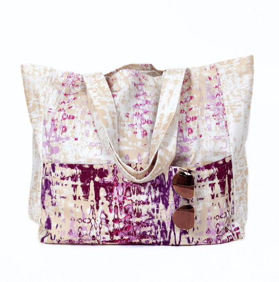 beach bag printed in pink metaverse pattern